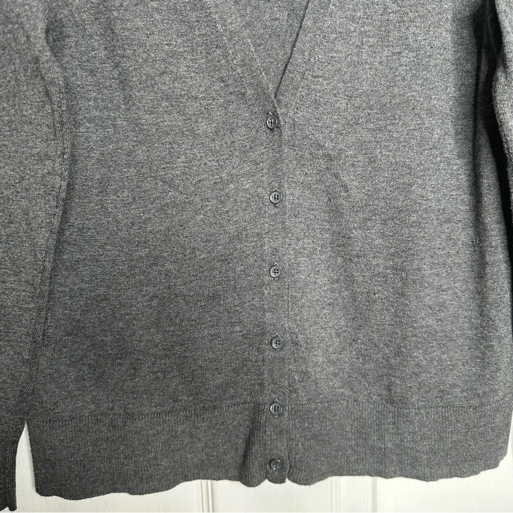 Old Navy Cardigan Grey Size Medium - Picture 3 of 16